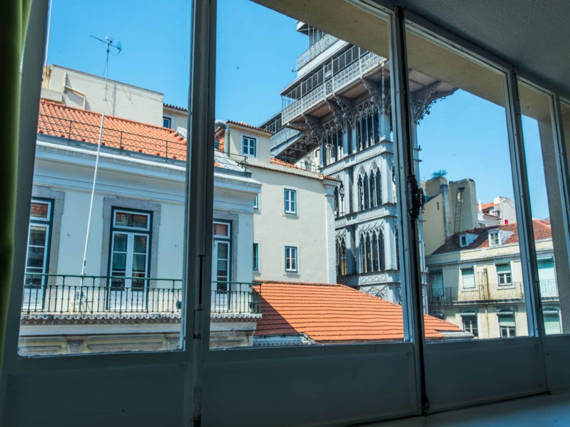 Golden Tram 242 Suites & Hostel Lisbon Exterior photo