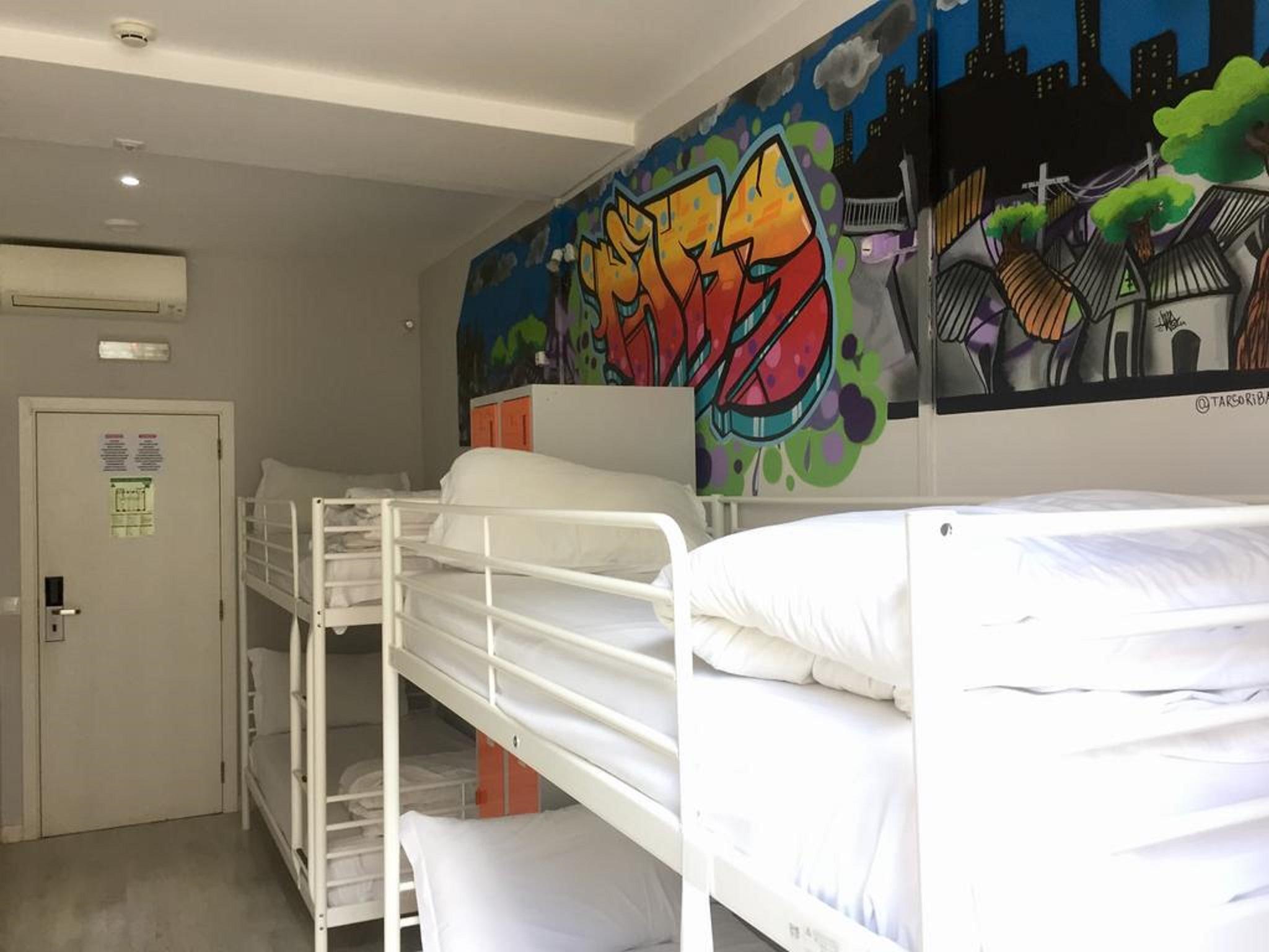 Golden Tram 242 Suites & Hostel Lisbon Exterior photo